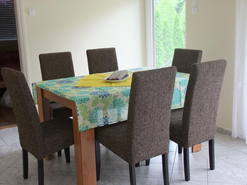 Levente Apartman Балатондьєрек Екстер'єр фото
